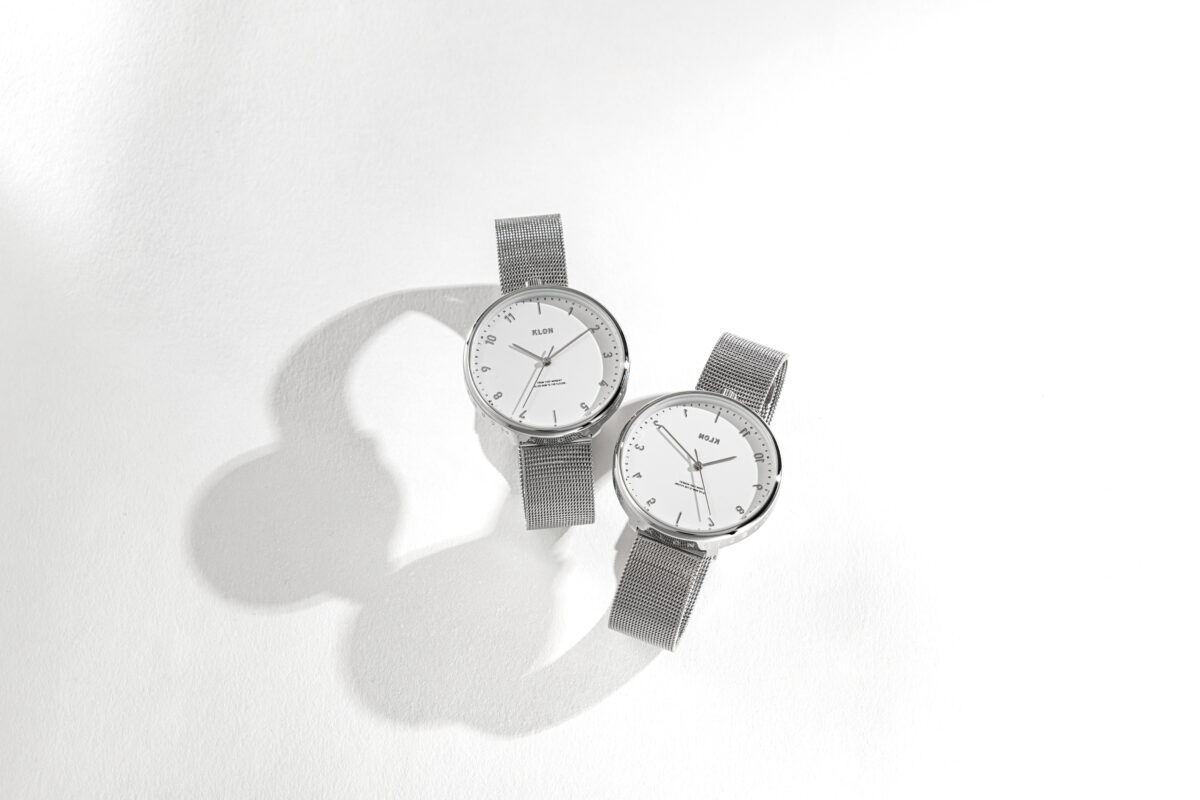 二つで一つ＂ KLONの逆回転で時が刻まれる時計 – 装苑ONLINE