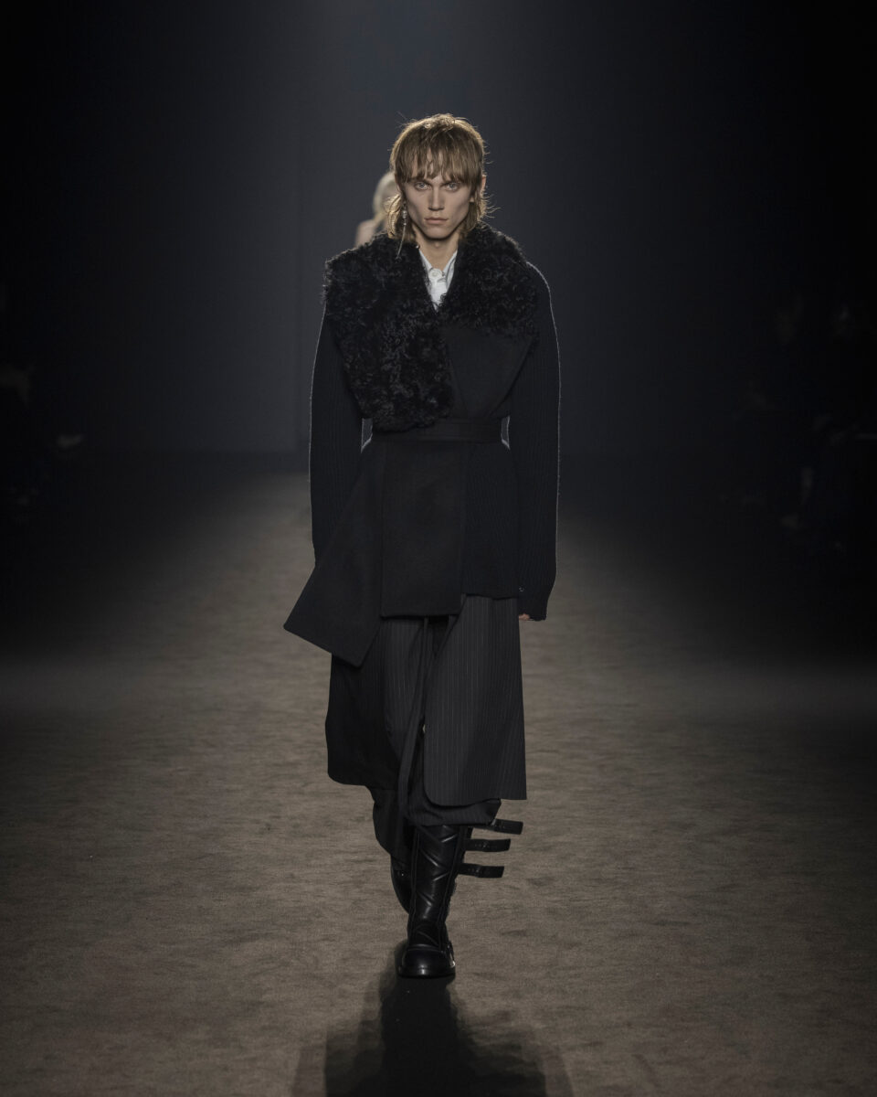 Ann Demeulemeester（アン ドゥムルメステール）2024-25年秋冬 