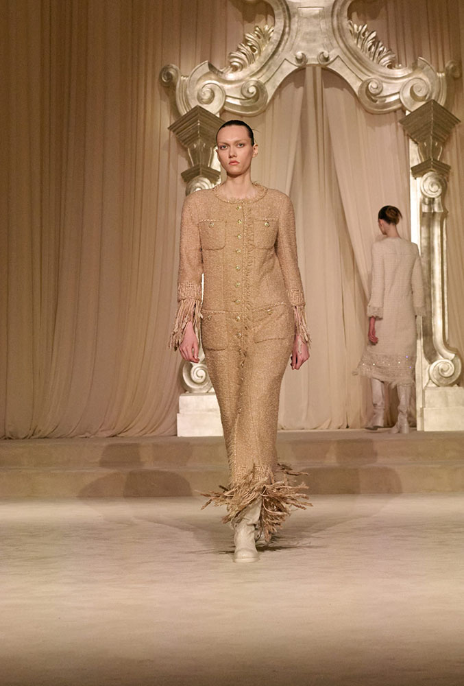 2025SS 最新作♡CHANEL 胸元が可愛く上品 トップ CHANEL（シャネル）／2025 SPRING SUMMER | COLLECTION | otona MUSE