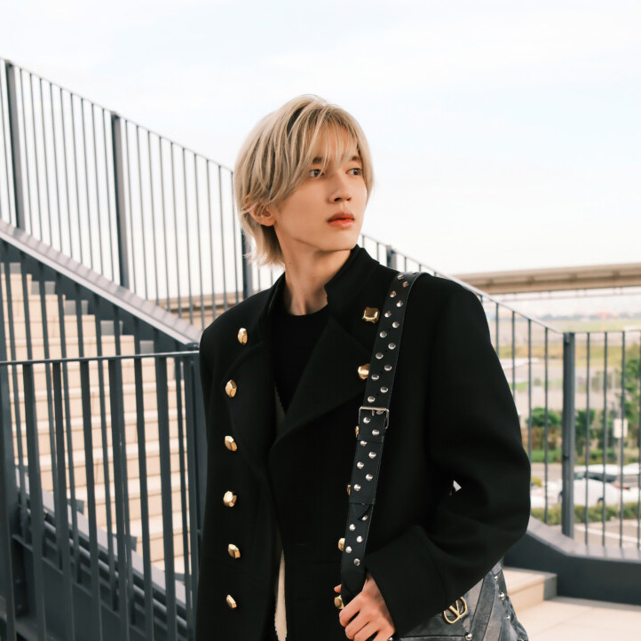 道枝駿佑さん（なにわ男子）2026年春夏コレクションのVALENTINO（ヴァレンテ...
