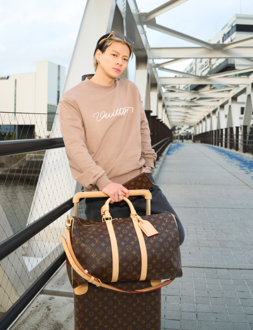 平野紫耀（Number_i）LOUIS VUITTON（ルイ・ヴィトン）の2026年秋冬メンズコレクションへ出発する空港ファッションをチェック ...