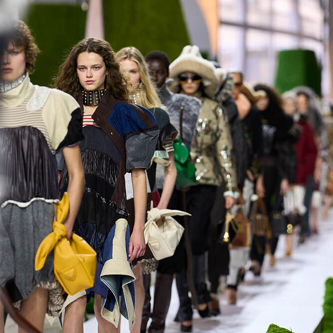 【パリ FW2026】ルイ・ヴィトンが新作を発表