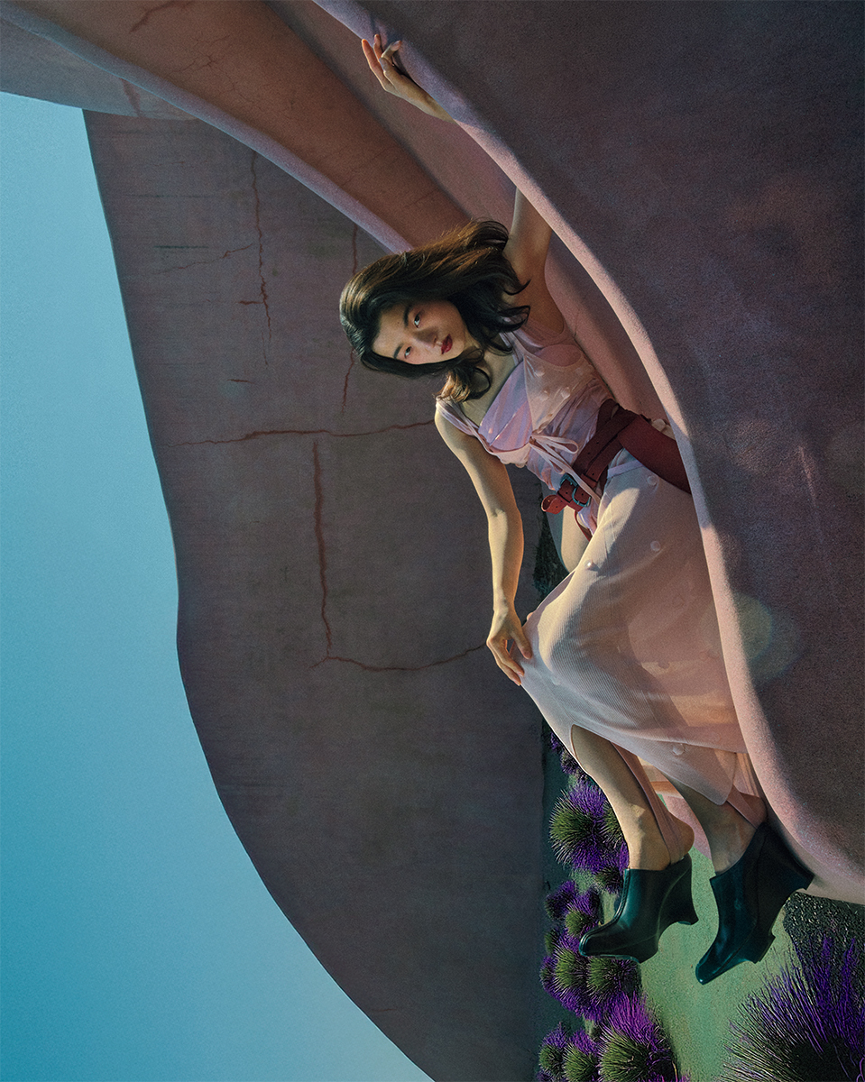 衣装：mukcyen（ムッシャン）、写真：Riho Harashima