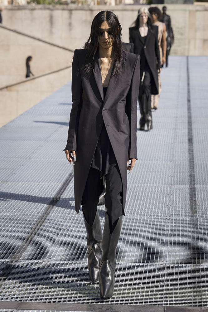Rick Owens fashion show in Paris, Spring Summer 2027 Menswear Fashion Week Photo by Valerio Mezzanotti