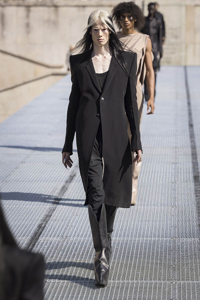 Rick Owens fashion show in Paris, Spring Summer 2027 Menswear Fashion Week Photo by Valerio Mezzanotti