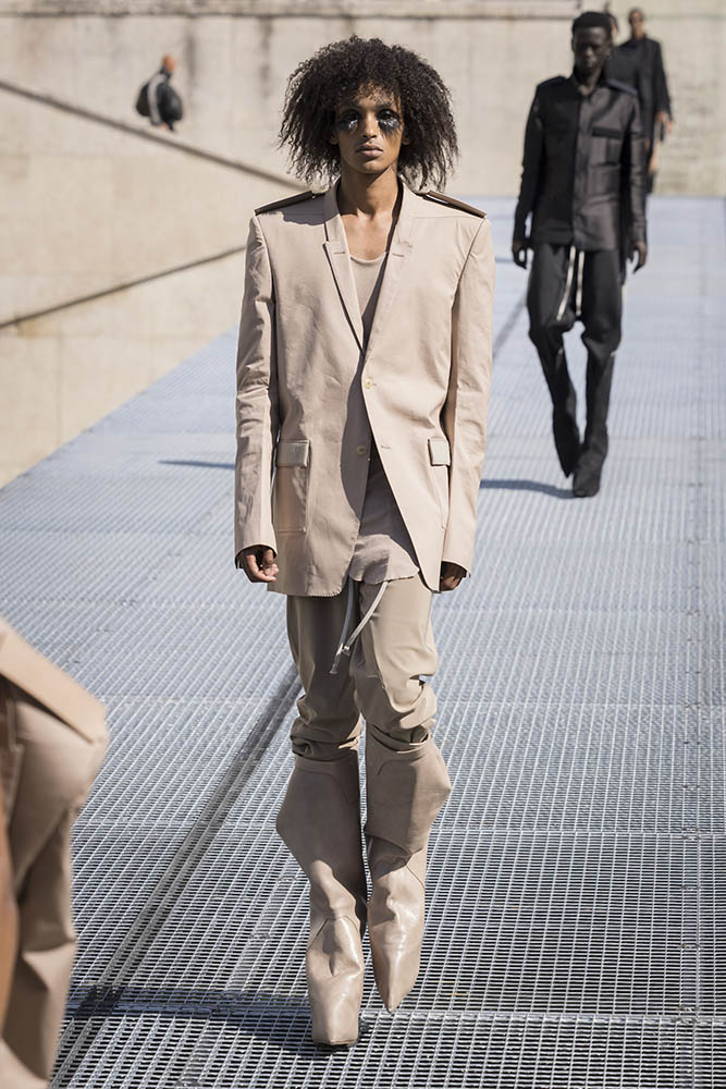 Rick Owens fashion show in Paris, Spring Summer 2027 Menswear Fashion Week Photo by Valerio Mezzanotti