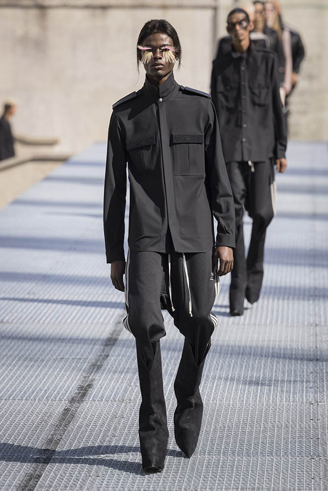 Rick Owens fashion show in Paris, Spring Summer 2027 Menswear Fashion Week Photo by Valerio Mezzanotti