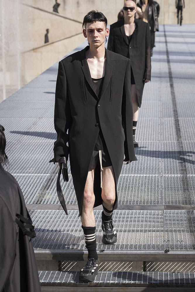 Rick Owens fashion show in Paris, Spring Summer 2027 Menswear Fashion Week Photo by Valerio Mezzanotti