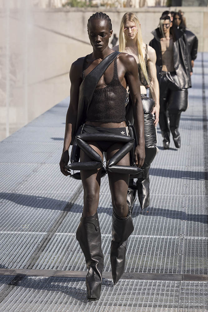 Rick Owens fashion show in Paris, Spring Summer 2027 Menswear Fashion Week Photo by Valerio Mezzanotti