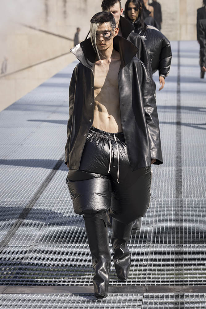 Rick Owens fashion show in Paris, Spring Summer 2027 Menswear Fashion Week Photo by Valerio Mezzanotti