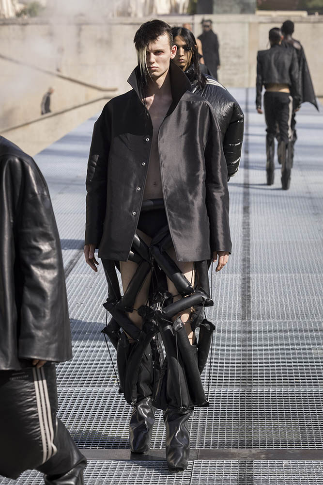 Rick Owens fashion show in Paris, Spring Summer 2027 Menswear Fashion Week Photo by Valerio Mezzanotti