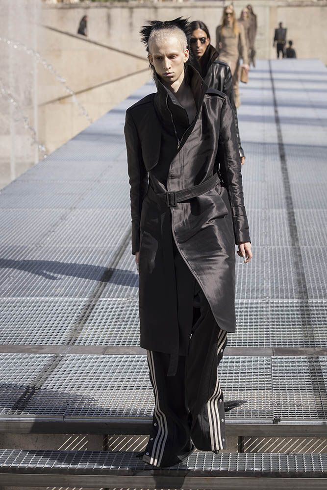 Rick Owens fashion show in Paris, Spring Summer 2027 Menswear Fashion Week Photo by Valerio Mezzanotti