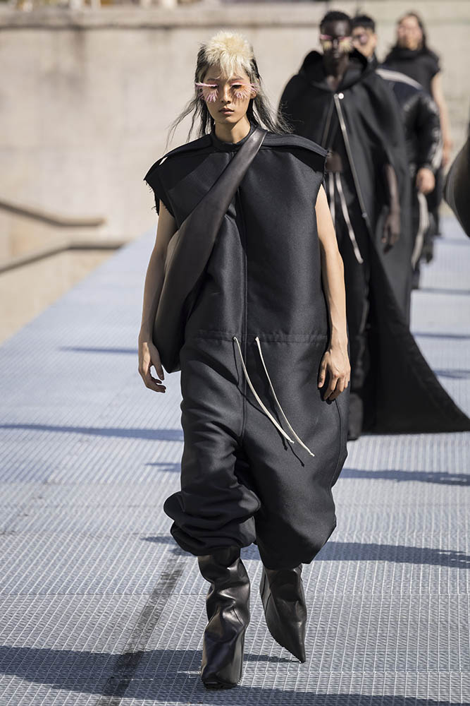 Rick Owens fashion show in Paris, Spring Summer 2027 Menswear Fashion Week Photo by Valerio Mezzanotti