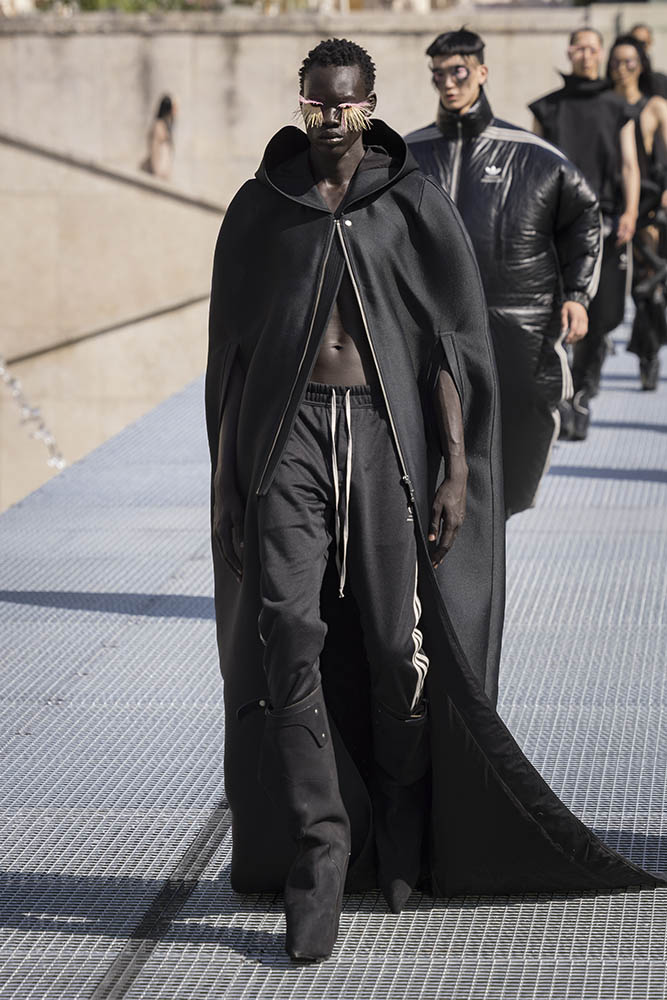 Rick Owens fashion show in Paris, Spring Summer 2027 Menswear Fashion Week Photo by Valerio Mezzanotti