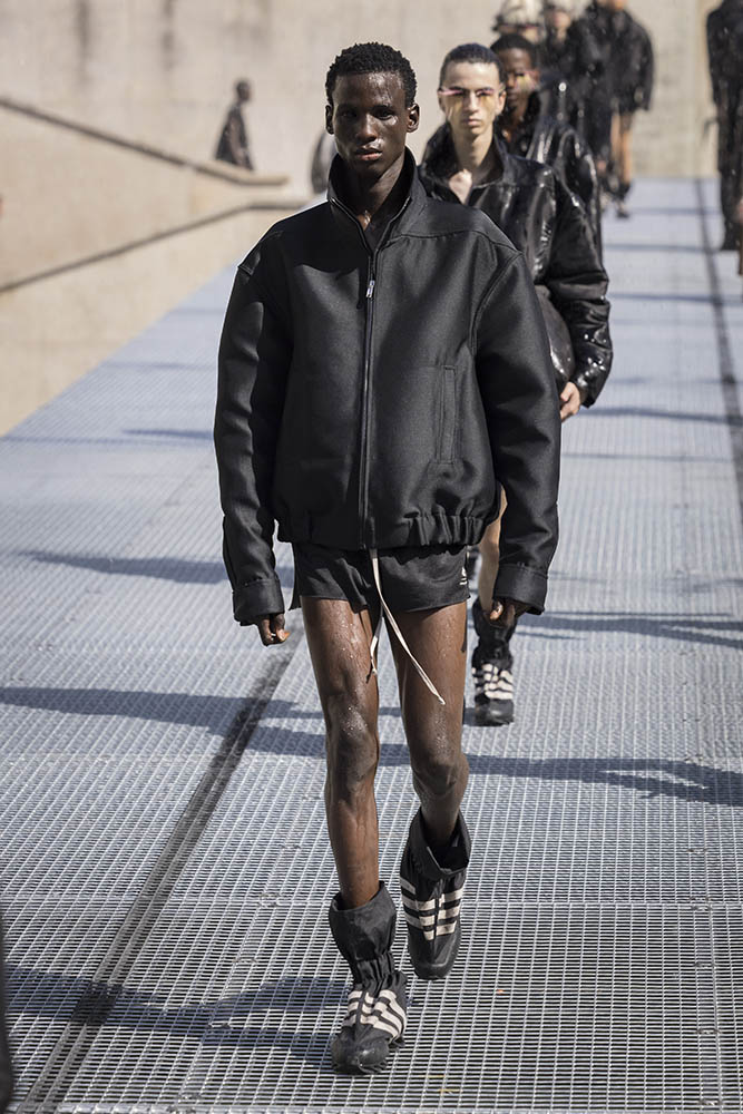 Rick Owens fashion show in Paris, Spring Summer 2027 Menswear Fashion Week Photo by Valerio Mezzanotti