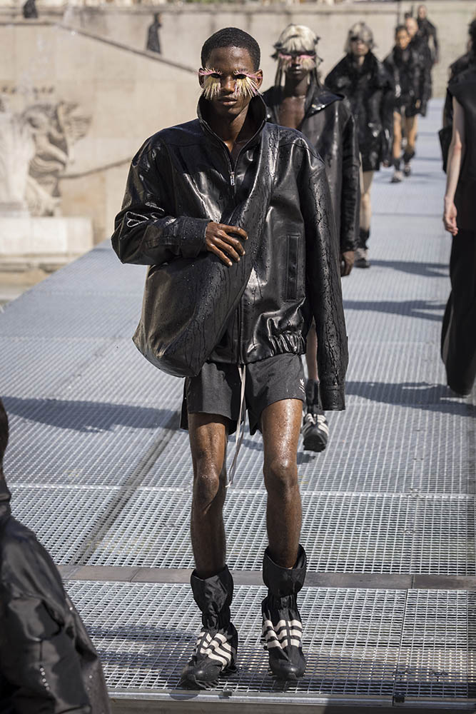 Rick Owens fashion show in Paris, Spring Summer 2027 Menswear Fashion Week Photo by Valerio Mezzanotti
