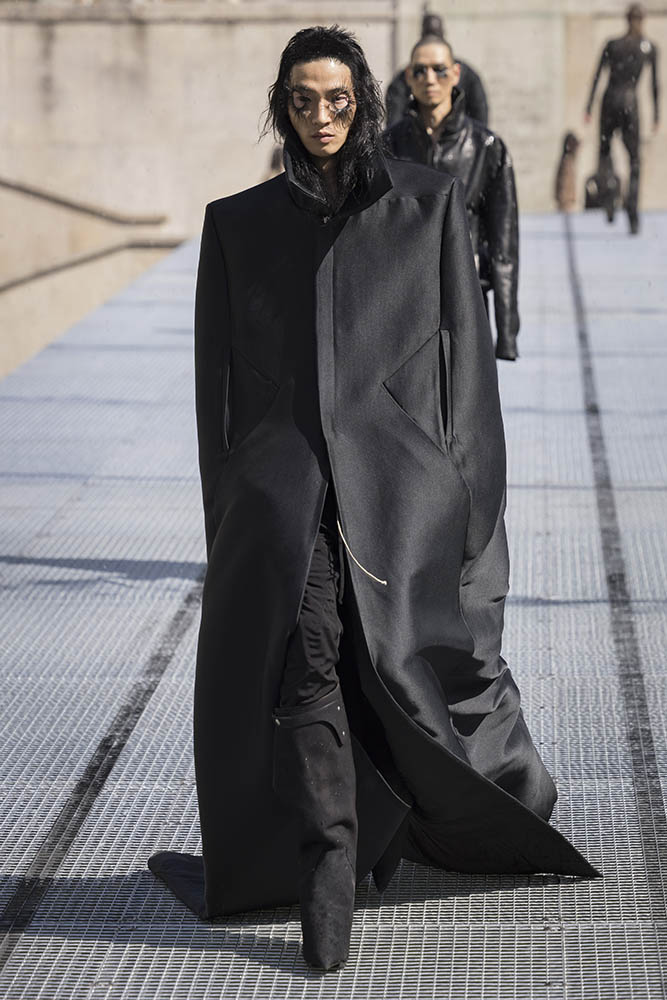 Rick Owens fashion show in Paris, Spring Summer 2027 Menswear Fashion Week Photo by Valerio Mezzanotti