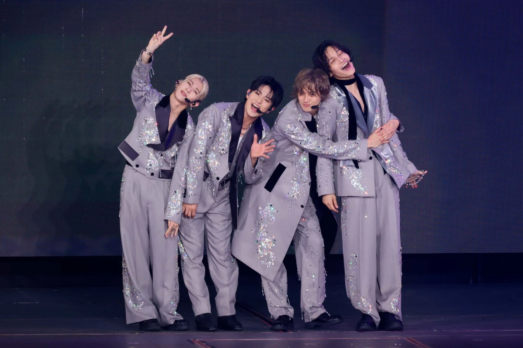 Aぇ! groupのリスタートに見る、覚悟と挑戦。「Aぇ! group LIVE TOUR 2026 ...
